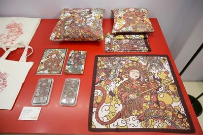 展览开幕 | “青春智汇,港城创艺” 2019青年文化创意设计大赛优秀作品展今日开幕啦!