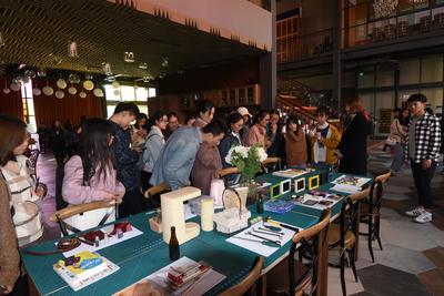 走进九阳创意工业园 探寻九阳品牌之道-2018年师友计划职场体验行第三站